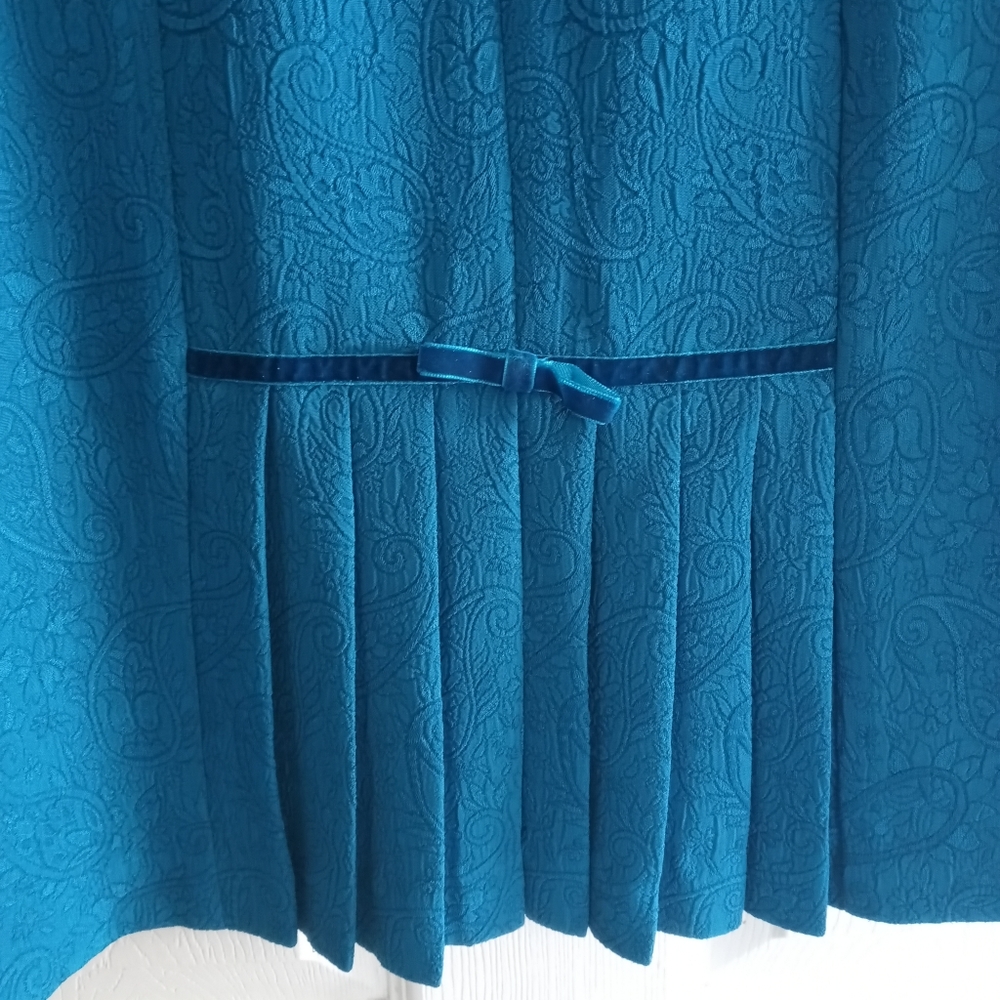 First Issue Skirt - Picture 3 of 6